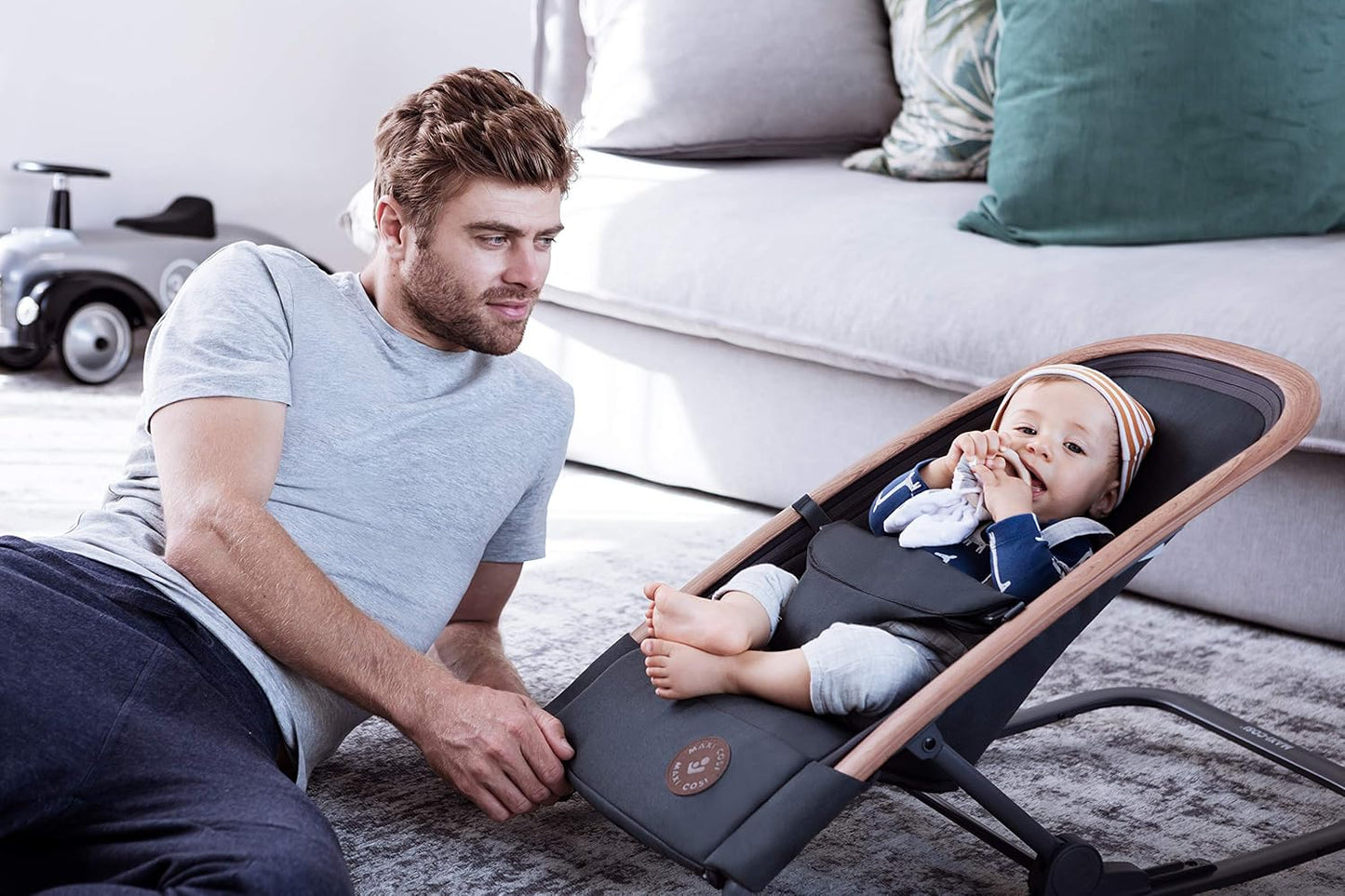 Maxi-Cosi Kori 2-In-1 Rocker, Metro-Essential Graphite